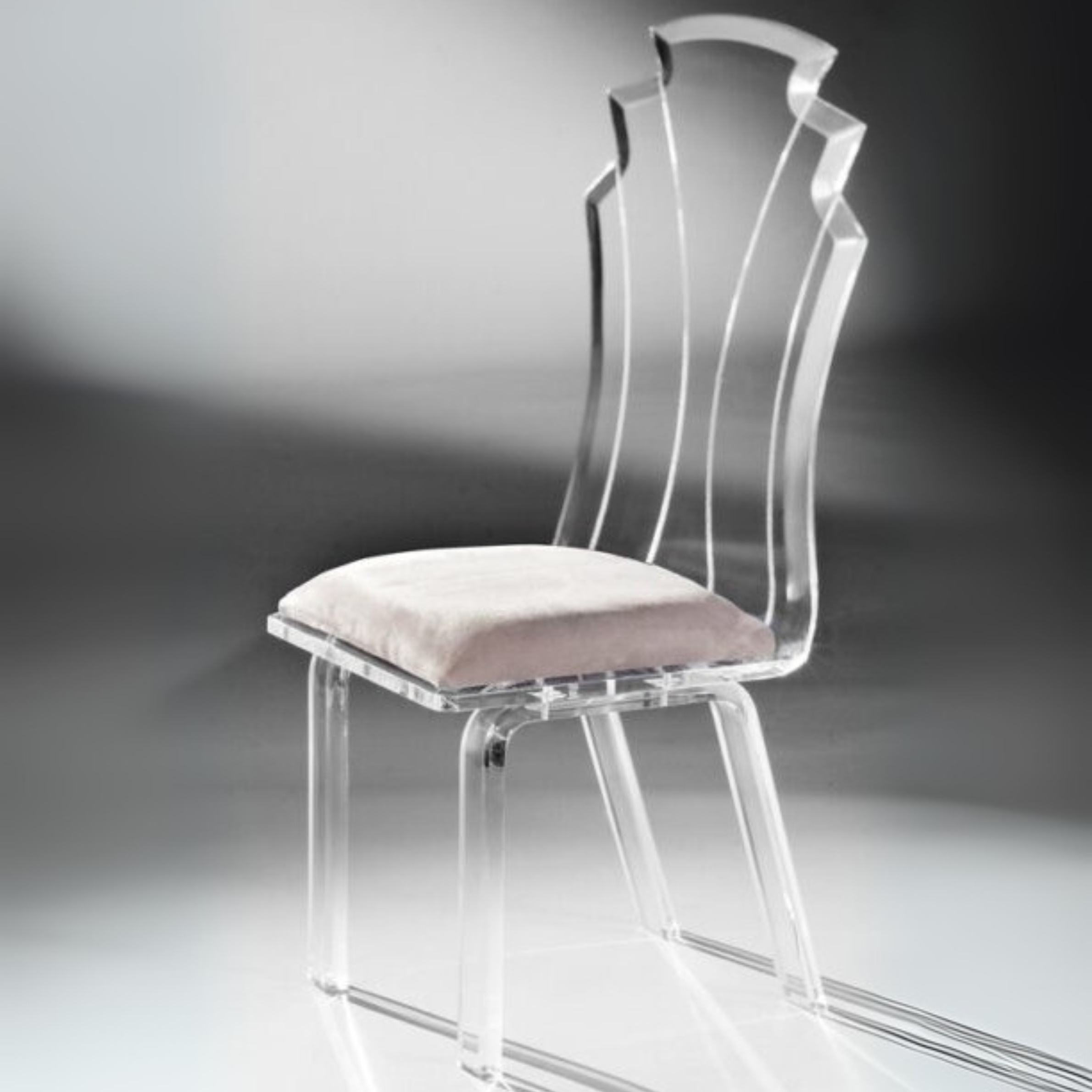 Tiffany Acrylic Chair #400