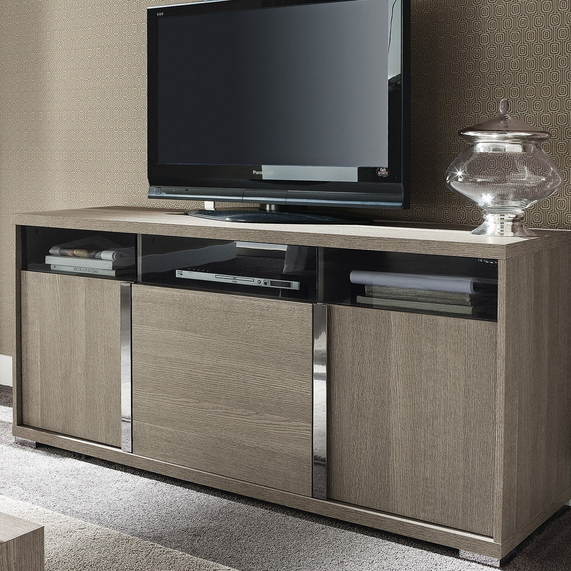 Tivoli TV Console